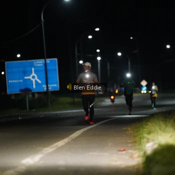 Runner Photo 1645803