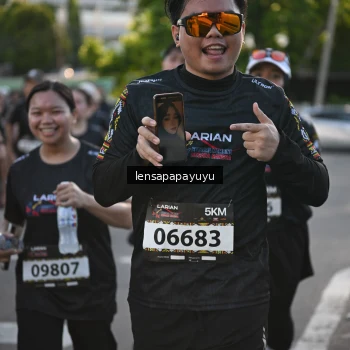 Runner Photo 1645823