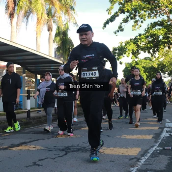 Runner Photo 1645829