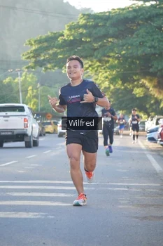 Runner Photo 1645870