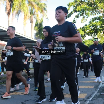 Runner Photo 1645955