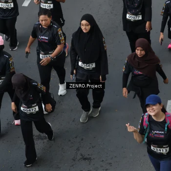 Runner Photo 1646003
