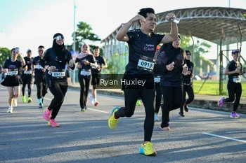 Runner Photo 1646019