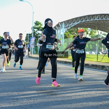 Runner Photo 1646033