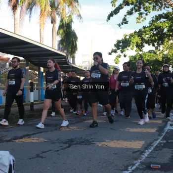 Runner Photo 1646074