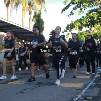 Runner Photo 1646127