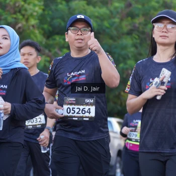 Runner Photo 1646302