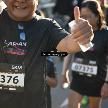 Runner Photo 1646346