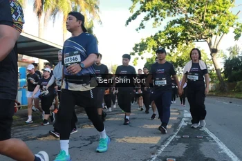 Runner Photo 1646456