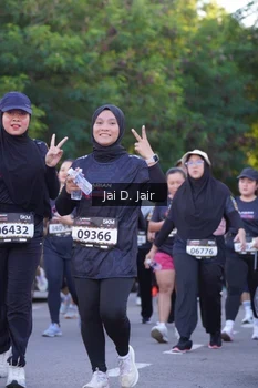 Runner Photo 1646478