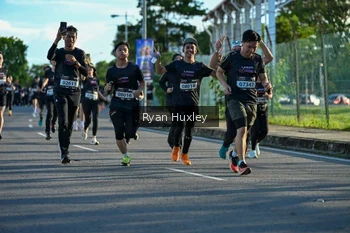 Runner Photo 1646490