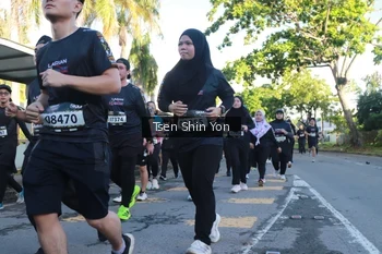 Runner Photo 1646518