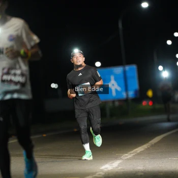 Runner Photo 1646624