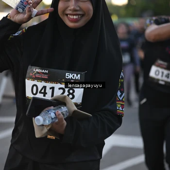 Runner Photo 1646636