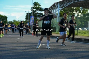 Runner Photo 1646661