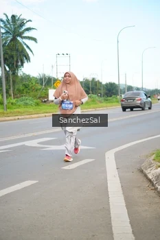 Runner Photo 1646863