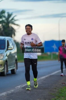 Runner Photo 1646873