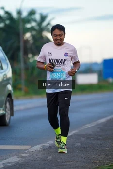 Runner Photo 1646888