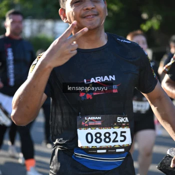 Runner Photo 1646931