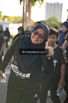 Runner Photo 1647108