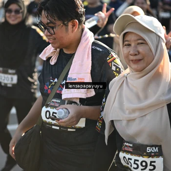 Runner Photo 1647112