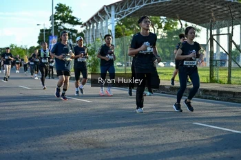 Runner Photo 1647214