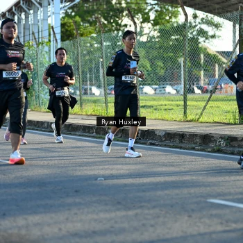 Runner Photo 1647295