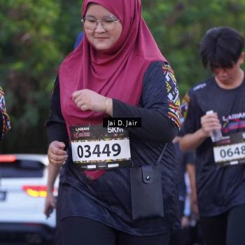 Runner Photo 1647381