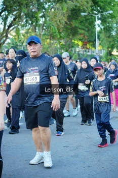 Runner Photo 1647425