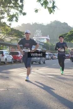 Runner Photo 1647504