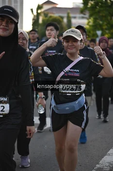 Runner Photo 1647547