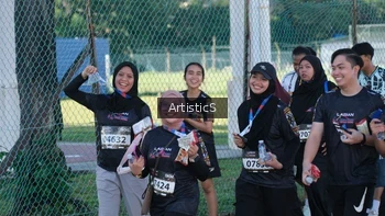 Runner Photo 1647584