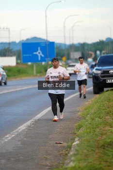 Runner Photo 1647605