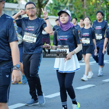 Runner Photo 1647618