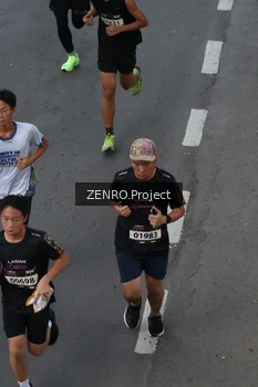 Runner Photo 1647678