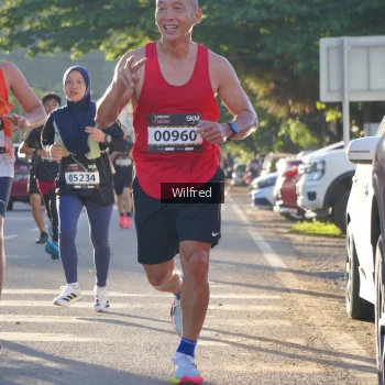 Runner Photo 1647719