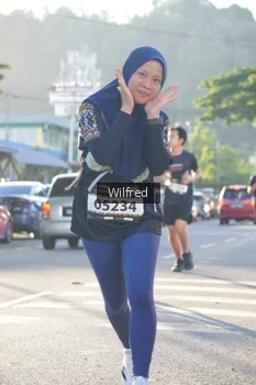 Runner Photo 1647730