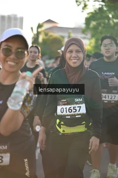 Runner Photo 1647762