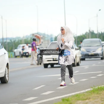 Runner Photo 1647850