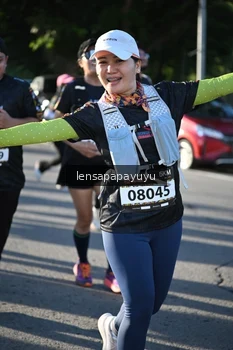 Runner Photo 1647864
