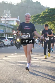 Runner Photo 1647918