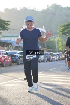 Runner Photo 1647984