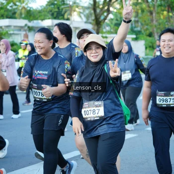 Runner Photo 1647997