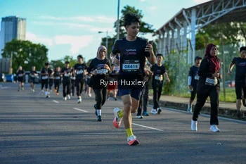 Runner Photo 1648037