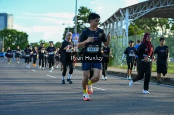 Runner Photo 1648039