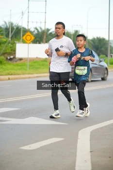 Runner Photo 1648067