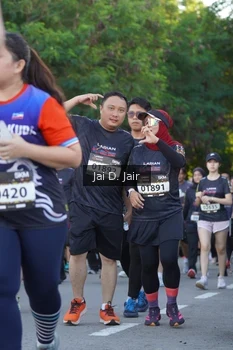 Runner Photo 1648118