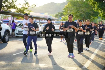 Runner Photo 1648165