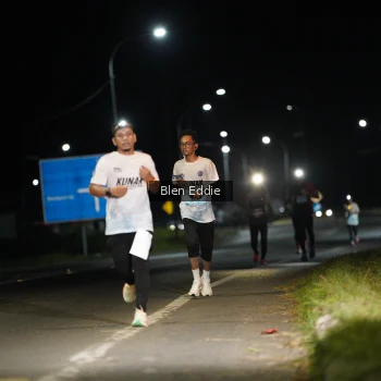 Runner Photo 1648247