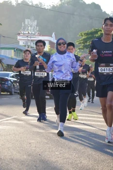 Runner Photo 1648354